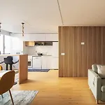 Yellow Breeze By Cozy * Oporto