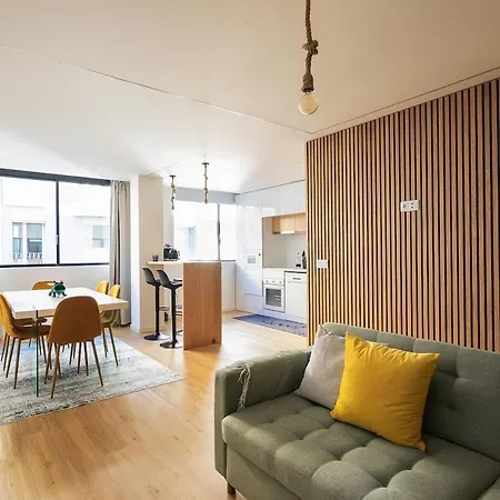 Apartment Yellow Breeze By Cozy